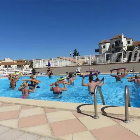 Caraibes 6 Apartman *